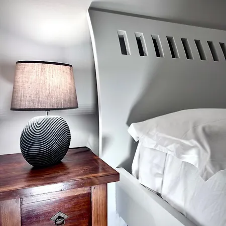 Casa Manzoni By Ninni Bari